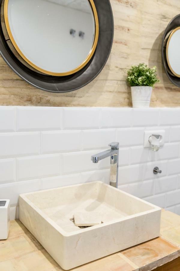 דירות ולנסיה Florit Flats - Center Luxurious 1Br 1Ba Terrace Wi-Fi Ac מראה חיצוני תמונה
